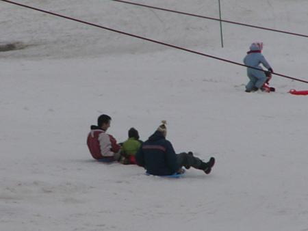 paulin a adoré la luge avec les tontons