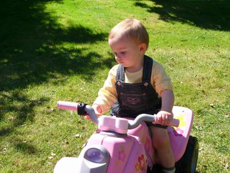 Clarisse ne veut plus lacher le quad